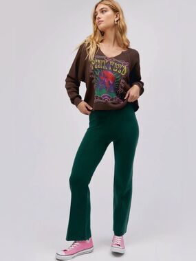Daydreamer flare knit pintuck pants in dark green color. New